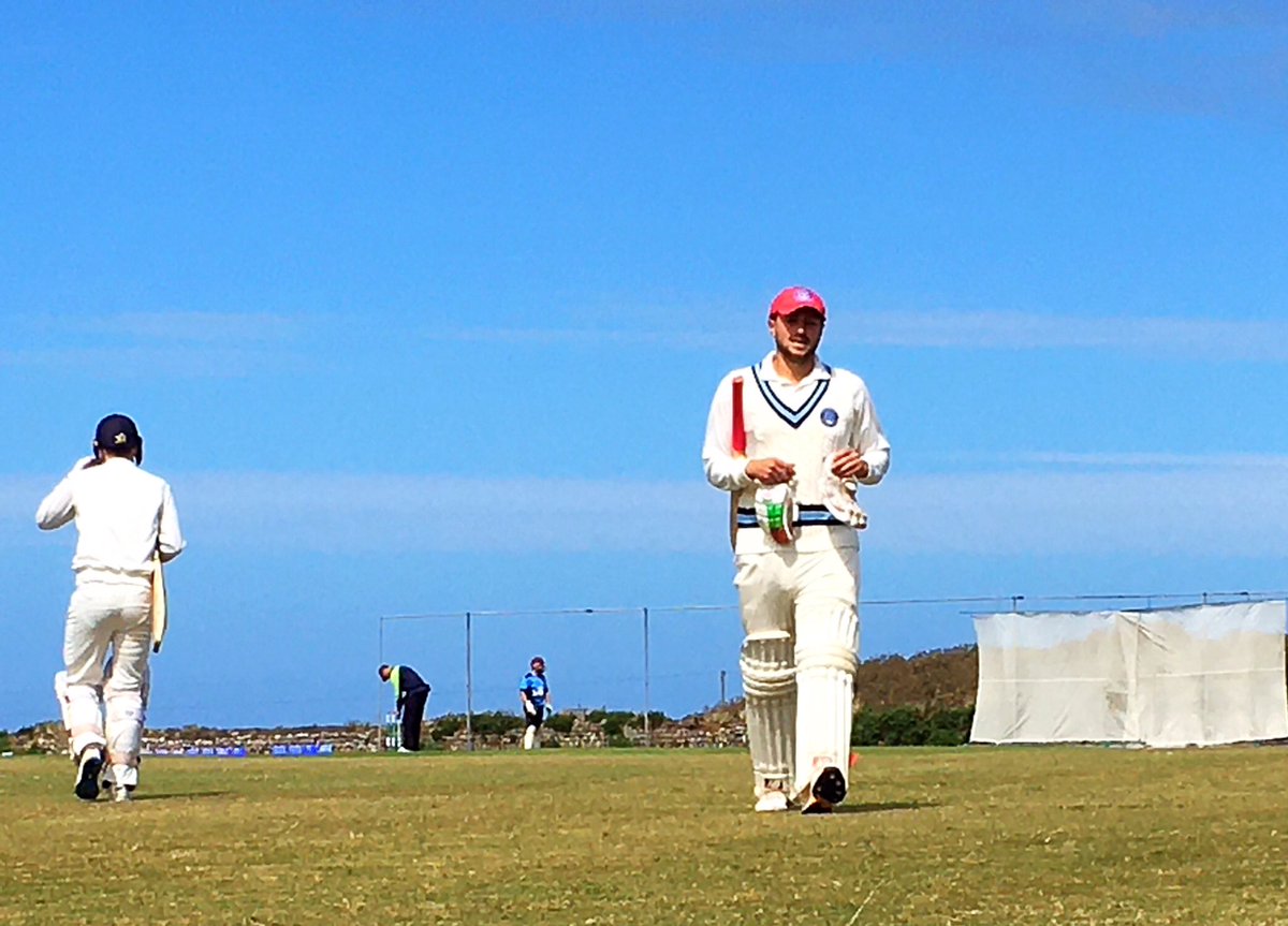 helstonherald's tweet photo. SKIP SHOWS INTENT
@stjustcc is a nasty place to go when you have to win to keep your semi-final hopes alive. Jenko took it to them; won the toss, batted, strapped up &amp; strode out 4.
Mark George ended his knock early with a ripper but he’ll be back. #PinkCapFriday #showsomething https://t.co/DGx8vbw6U9