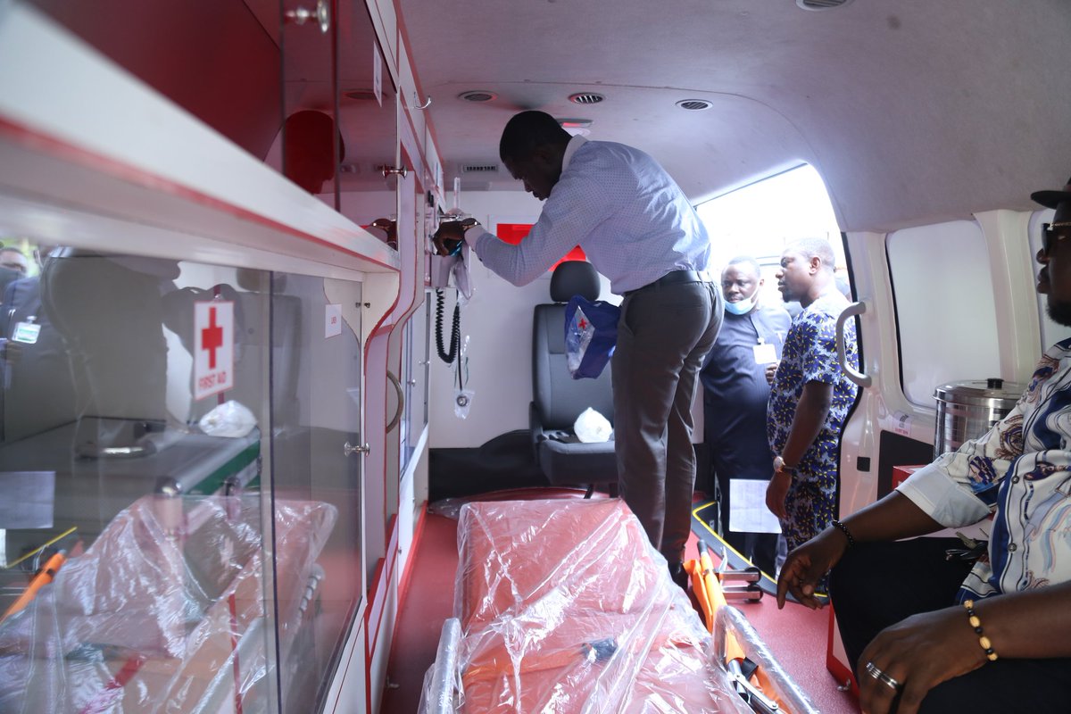 McMatthyNL's tweet photo. PHOTOS: 

Handing over of a fully equipped ambulance, an addition to the Mother and Child Care Centre, Bayelsa State.

Receiving it is the Bayelsa State Honorable Commissioner for health, Dr. Pabara Newton Igwele.

#mcmatthynl https://t.co/or4EQ2Ctnu