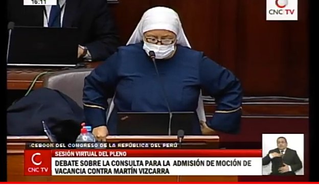Vocera de @FrepapBancada <a href="/MariaCespedesc/">María Céspedes</a> dice que el presidente debió reconocer sus errores pero valoran más la gobernabilidad. Asegura que perjudicados por una vacancia serían los que menos tienen #NoALaVacancia