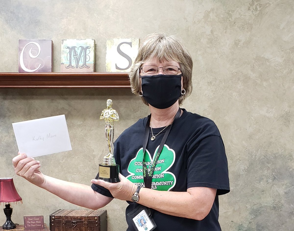 CdaleClovers's tweet photo. Congratulations to CMS Health/PE teacher, Ms.Kathy Moore for receiving the CMS Kindness Award for this week!! Thank you for all that you do for the students of CMS!! #SuccessforEveryone #CloverKindness https://t.co/vUnyMuJTfe