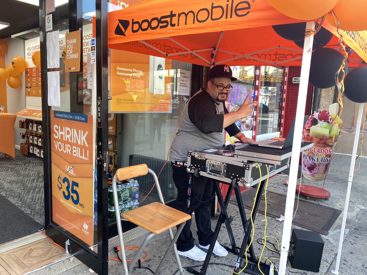 BoostLefferts's tweet photo. #hypersidewalk @hyperlinkusa @faithhyperlink #BoostDishingdeals #Dish #BYOD https://t.co/iFS6F9CNda