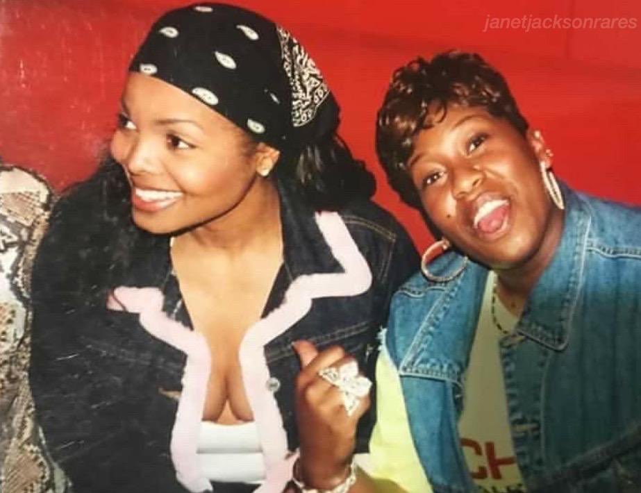 JanetJackson's tweet photo. My sis for LIFE! 💞 #FBF https://t.co/tPNIvJzLNV