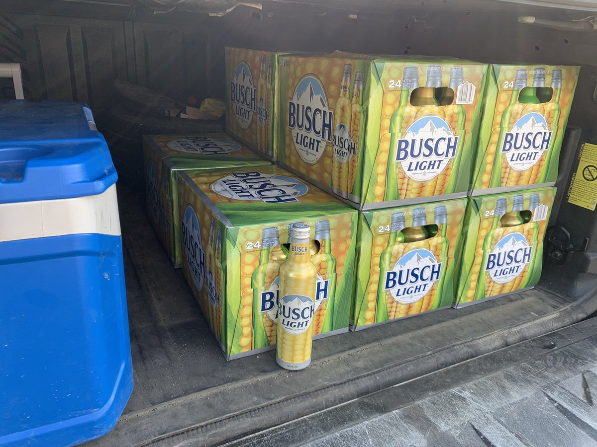 gunnerW07's tweet photo. @BuschBeer a beautiful sight. https://t.co/sJ3KaXMC64