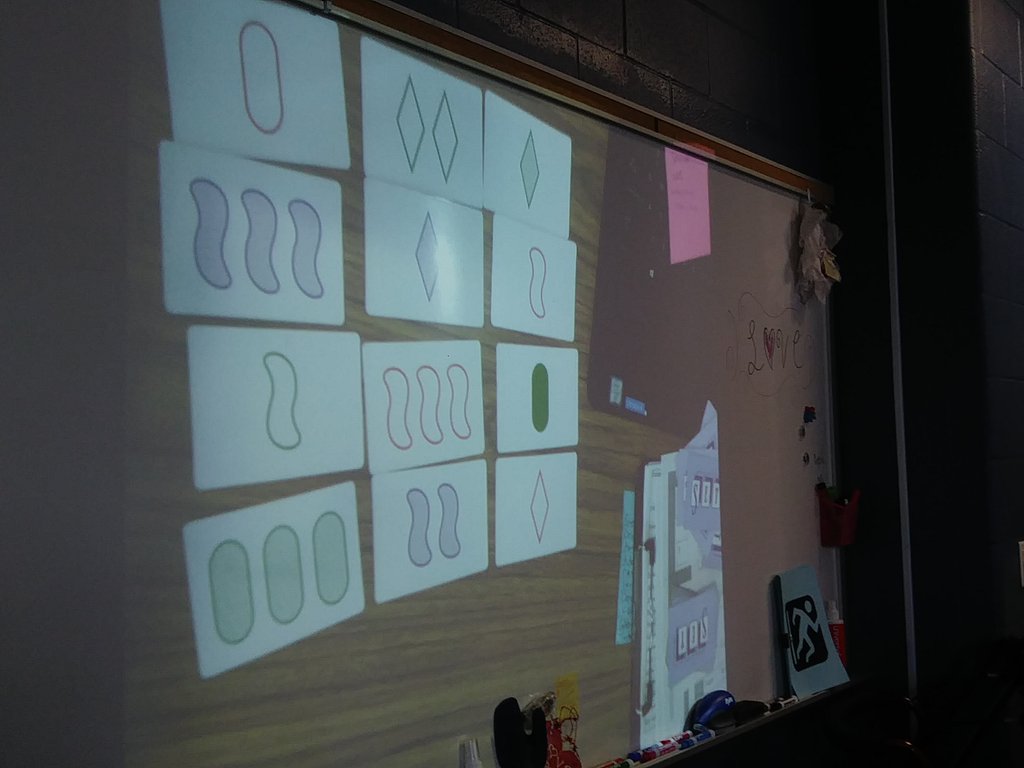 Teague2017's tweet photo. @CISCougars Study Hall pd at end of day Friday. Playing SET (logic problem solving) kept kids busy &amp; engaged! #kidsactivities 
@tmfulton1 @BrazosportISD 
https://t.co/FceR6rU02i https://t.co/DeH0dvrNqB