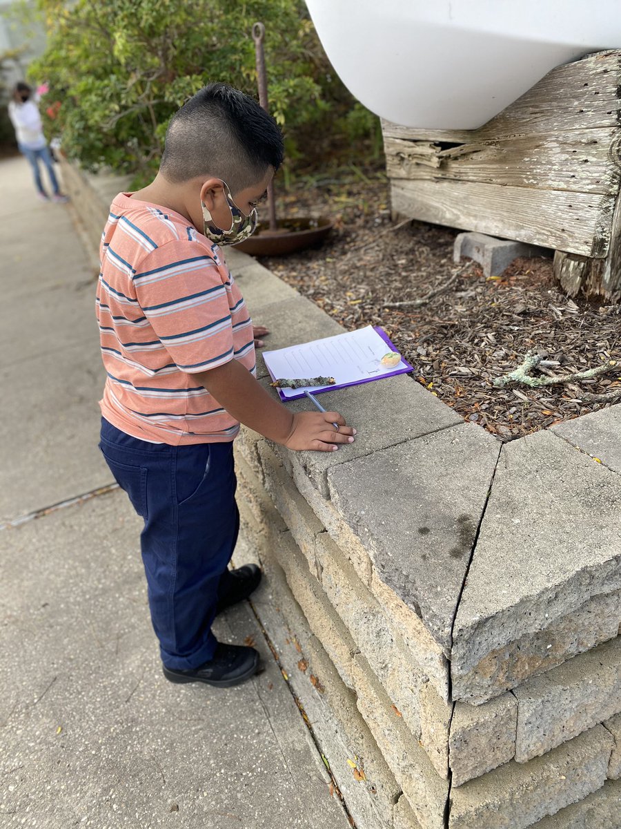 Today was a great day to be outside writing poems in observance of Patriot Day. ❤️🇺🇸💙
<a href="/HamptonBaysES/">Hampton Bays ES</a>
