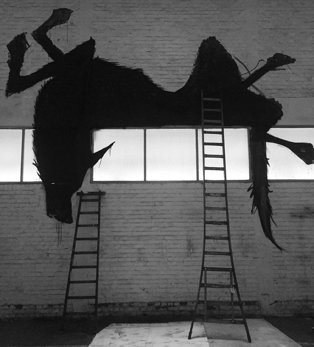 animalartcrimes's tweet photo. Ladder lvl 9000.
.
. .
#arf #avoidgraffiti #wolvesonly https://t.co/PAmY3BNAXJ