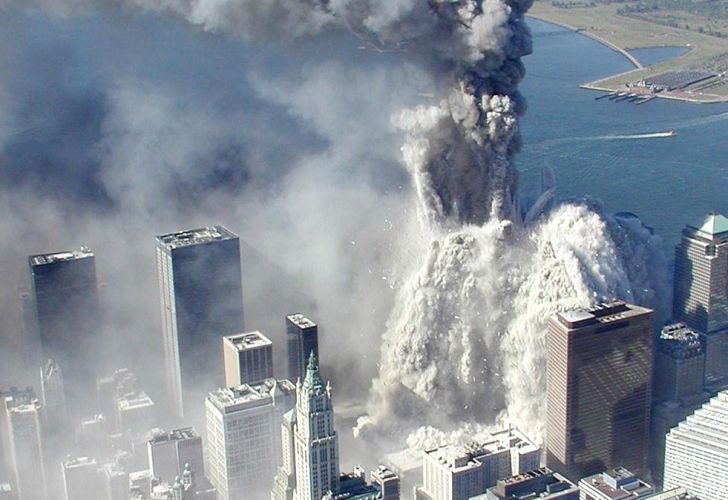 Pero toda historia tiene un principio. Thomas estaba viendo la televisión el 11S cuando vio en directo el ataque a las Torres Gemelas. En ese momento decidió alistarse en el ejército .