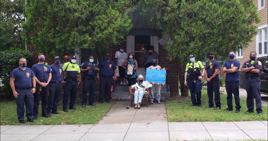MPD, <a href="/dcfireems/">DC Fire and EMS Department</a>, and <a href="/MetroTransitPD/">Metro Transit Police</a> wanted to wish a 4D resident a very special happy 100th birthday today with a #FirstResponder parade! 🎂🎊🎉🎁