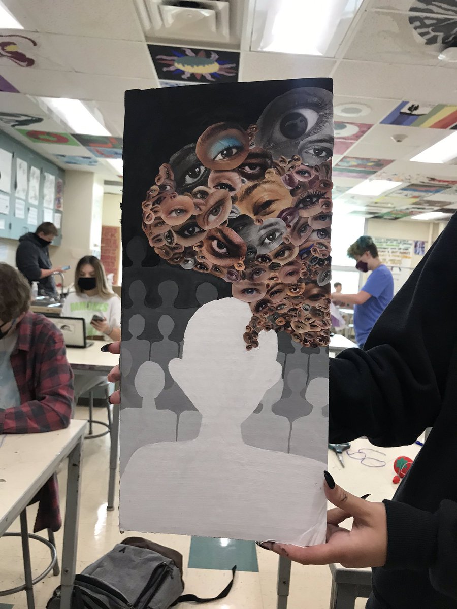 CGawNPHSArt's tweet image. Collage, painting, drawing... @NPHighSchool #finearts students are heating up! @SouthernHancock #problemposing #newpalproud #stretch #explore #persevere #envision #developcraft #express #observe #understand #creativity #studiohabits #teachingforartisticbehavior
