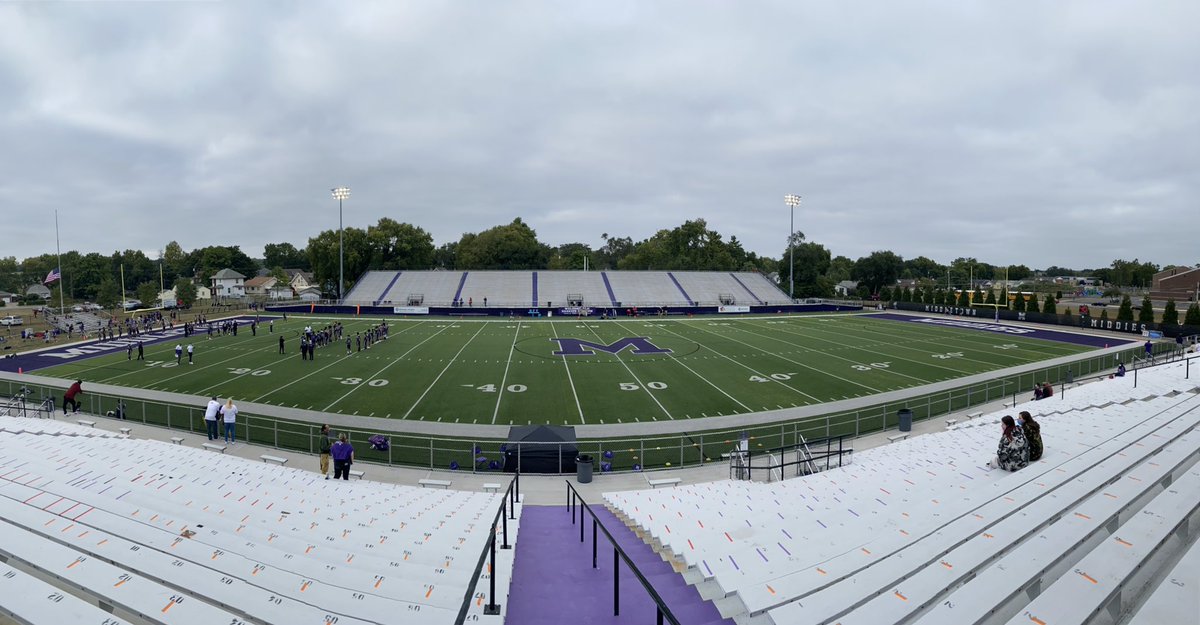 TheReportOhio's tweet photo. #Barnitz is OPEN for business!
LISTEN IN! Kickoff at 7 p.m.
📻 https://t.co/H7r2B19Srp
@MiddiesFB @MiddletownOH @midtownmiddies @XCMiddie @SoccerMiddies @MHSMiddieTweets @middiesbaseball @gmcsports @kingsathletics @ECC_Sports @wmoh_sack @dsimp213 https://t.co/4Ti8DwTgGS