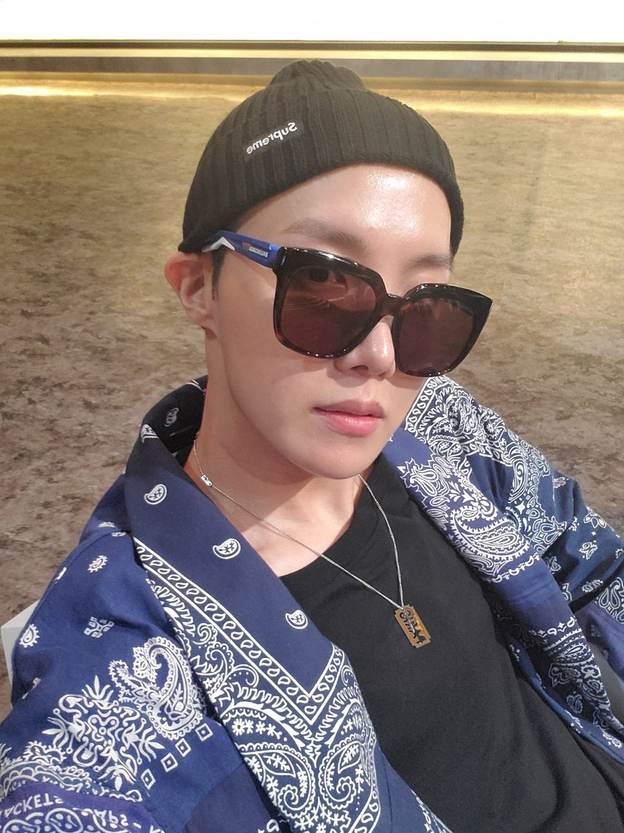 J-HOPE THE WORLD ATLAS OF STREET FASHION