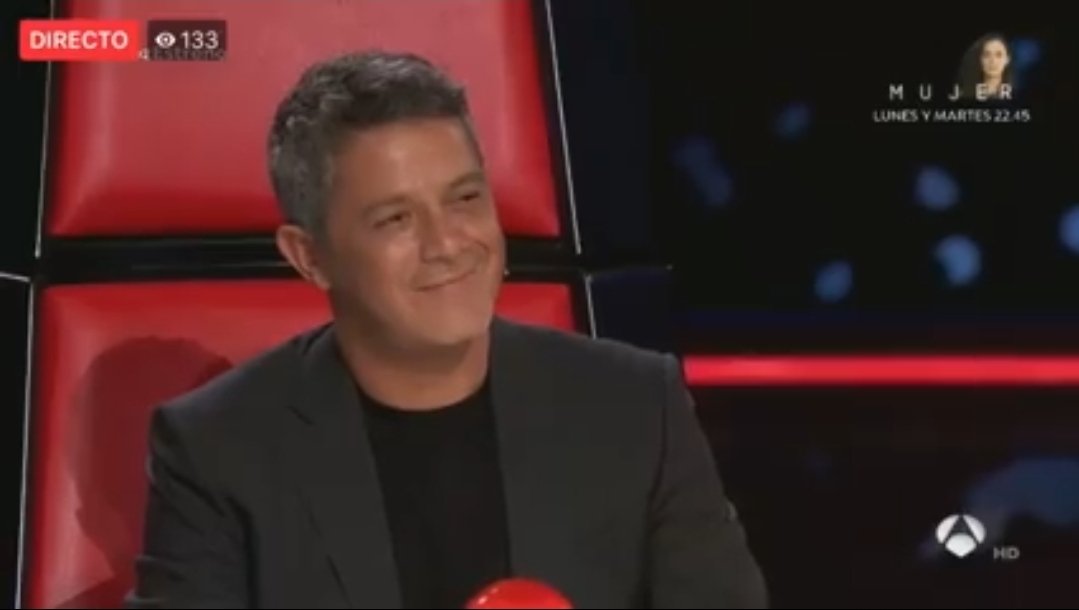 AdriReyesLP's tweet photo. La carita de @AlejandroSanz mientras @LauraPausini canta Amores Extraños
🤩🤩🤩🤩🤩🤩
Me encanta la relación de amistad que tienen estos dos ❤ https://t.co/HJRKfgVrhp