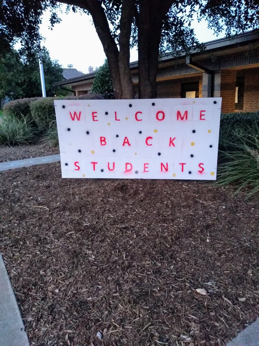 LewisvilleES's tweet photo. We had a great 1st week with students in person!Thank you to all who made it possible!!! #CCAAP Westside Baptist, @valleycreek, and Grace Community Church North Dallas. #ponystrong #backinthesaddle https://t.co/qI5SJwS9ix