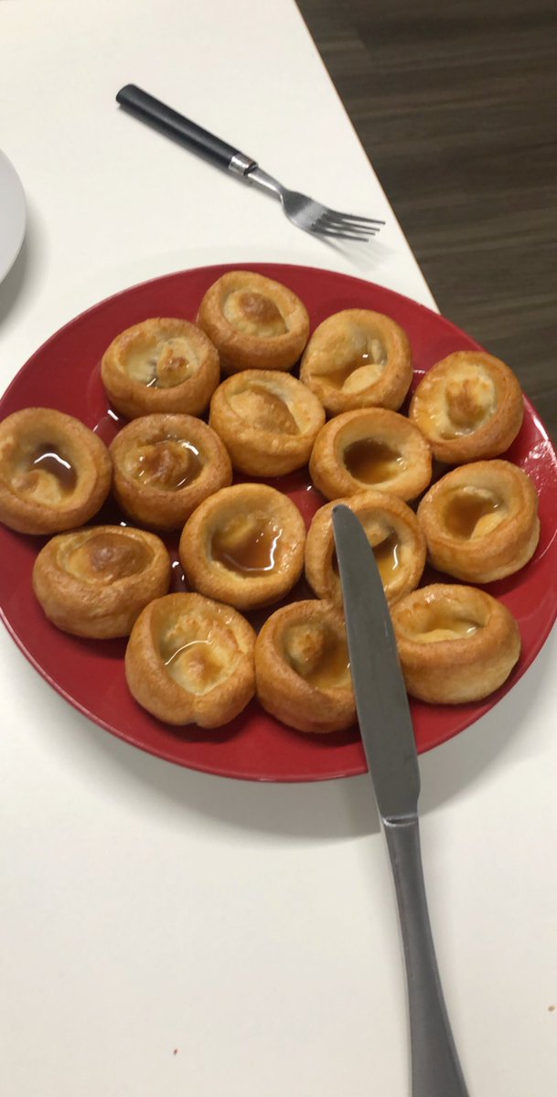 tomimpala_'s tweet photo. why has my flatmate unironically made this scran 🙃 https://t.co/XnfKn0LVlZ
