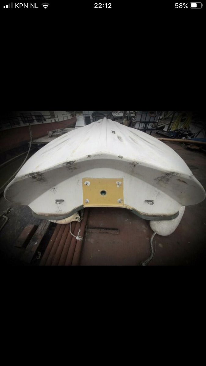 papenhove's tweet photo. Oud bootje gekocht en opgeknapt. Veel werk, maar prachtig resultaat. En een leuke goede motor er bij gevonden #trots #leuk #snel  #with320 #kmvboats #yamaha25pk #2takt #speedboot #waterski #funtube https://t.co/4Tbab8Z2Sv
