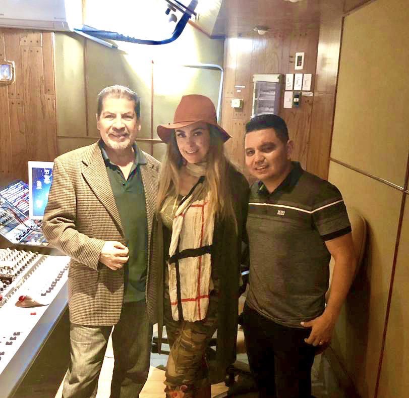 Más recuerdos de mis buenas #Malasnoticias #Vivalamusica #Malasnoticiasaracelyarambula https://t.co/wb7QrOAl53