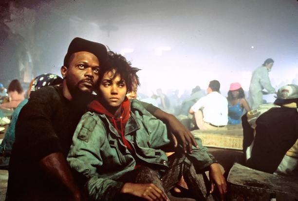 When the opportunity to star in Spike Lee's JUNGLE FEVER came along,  @HalleBerry felt like she found a part she could sink her teeth into. "Spike will forever be my special person...He was able to see that I could play that kind of character."  #TIFF20    #ShareHerJourney