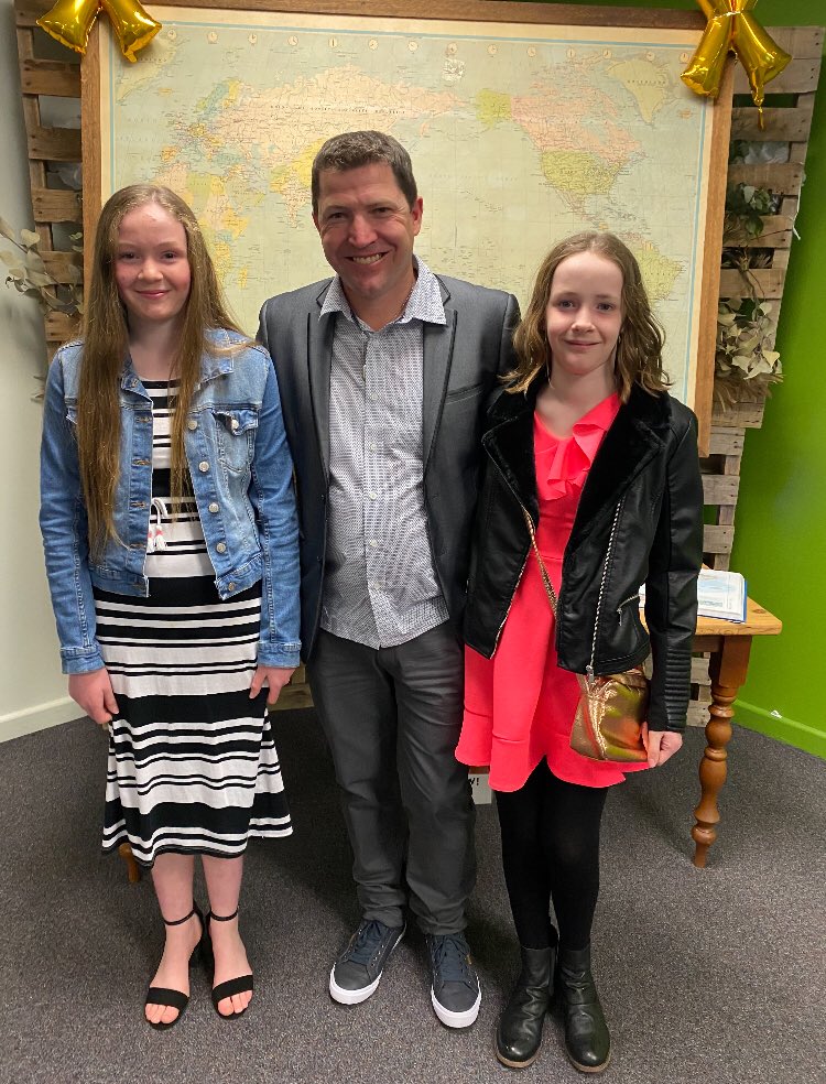 SHS_Xonarye's tweet photo. A couple of pics of my book launch a month ago.
#xonarye #booklaunch #BookTwitter #book #family #freinds #adventure #fiction #author #read #australia #makeithappen #love https://t.co/JcDypWlDyf