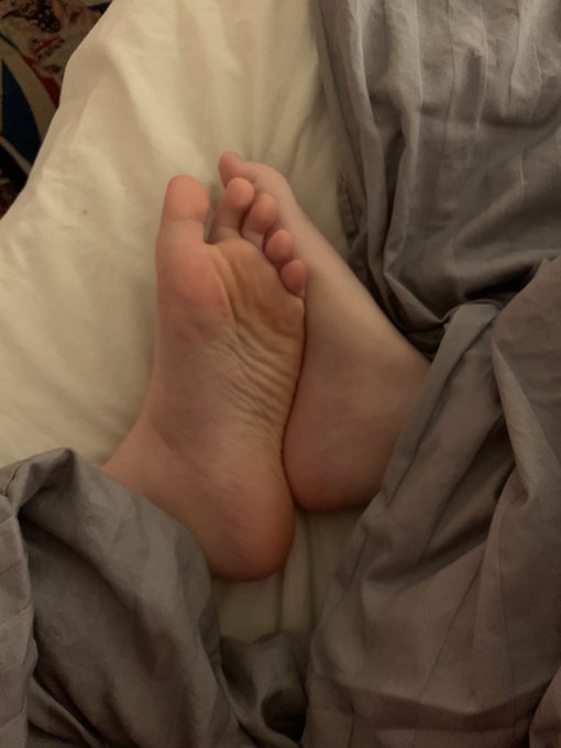 Original Star - Lyra Denver 🔞's pics and videos Feed High Quality - Updated Daily - Ehqxa1FX0AIOBPa jpg:small