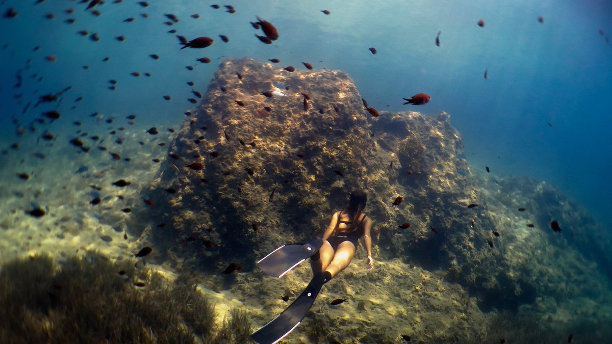 "Düşmeden kaymak gibi bir his. En zoru ise en dibe geldiğinde.Çünkü yukarı dönmek için iyi bir neden bulman gerekiyor ve ben, bulmakta zorlanıyorum.”