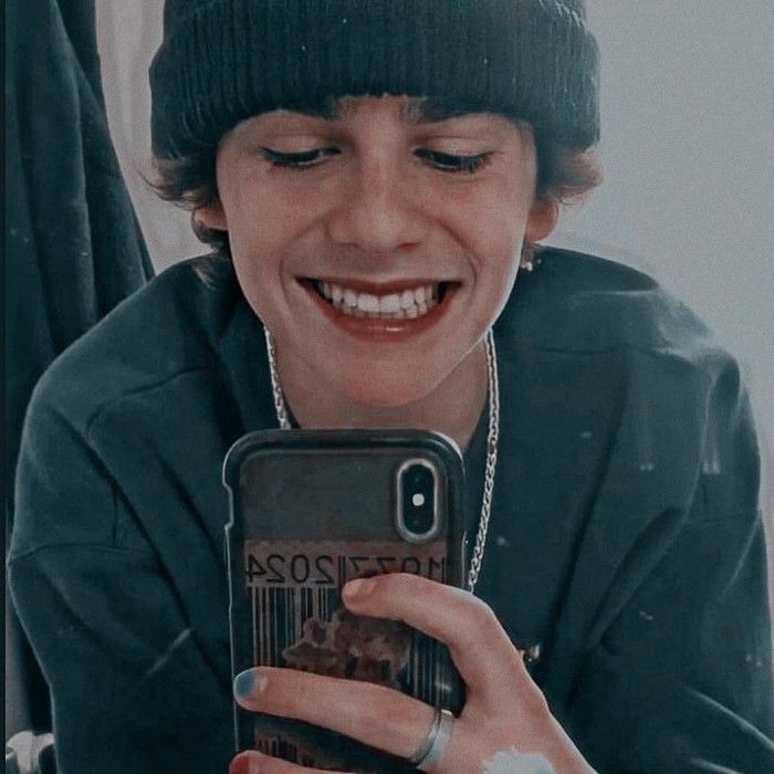 melstrokera's tweet photo. holiss🌞 soy melissa, tengo 16 años, stanneo a este solcito hace como un año, antes me costaba poder integrarme xq me daba penita🤧 espero q después de esto sea diferente, les juro q soy buena gente,,, besitos #selfieforjack https://t.co/hSRbkICVDS