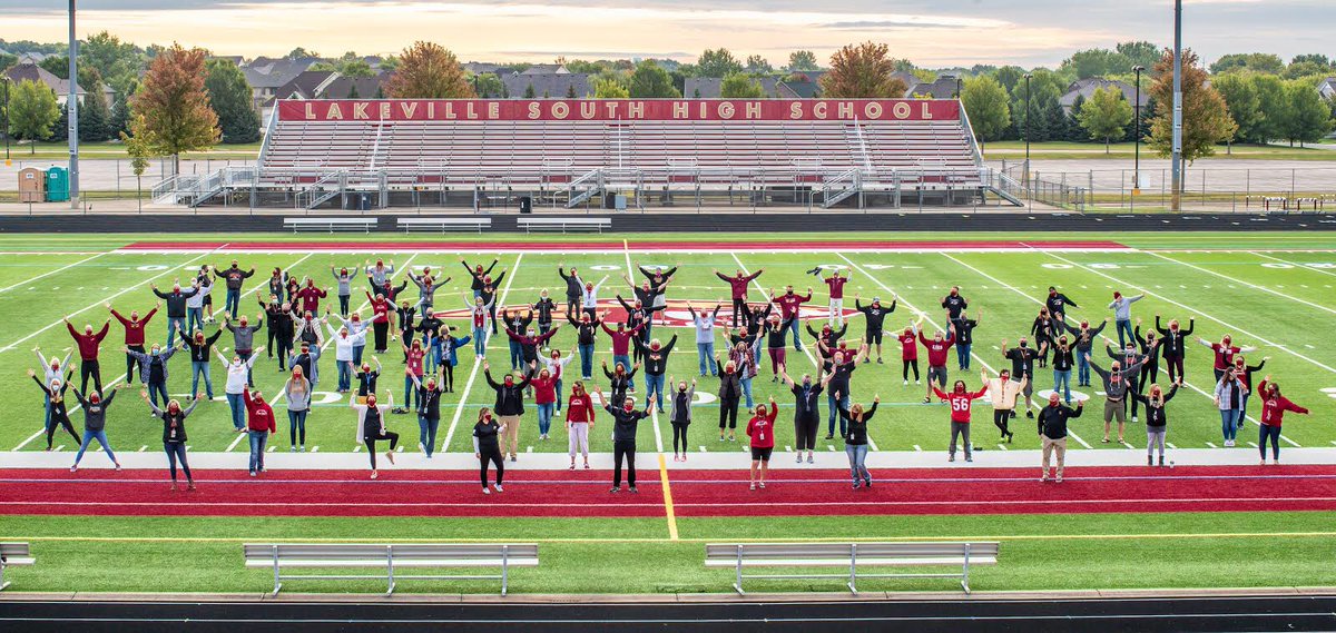 McDermott_KTMS's tweet photo. Here’s to a great year! I am so proud of these staff members! They have given the past two weeks their heart and soul. Our kids are lucky❤️. #GoCougars #BetterTogetherLSHS #AllInThisTogether @Murphy_LSHS @ActivitiesLSHS @LakevilleAreaPS https://t.co/iCBEqbd2cl