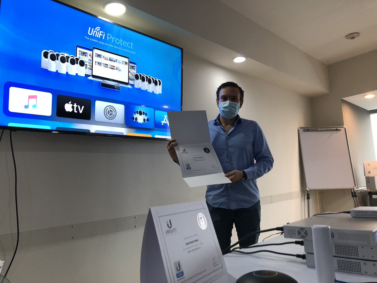 uplinkmx tweet media