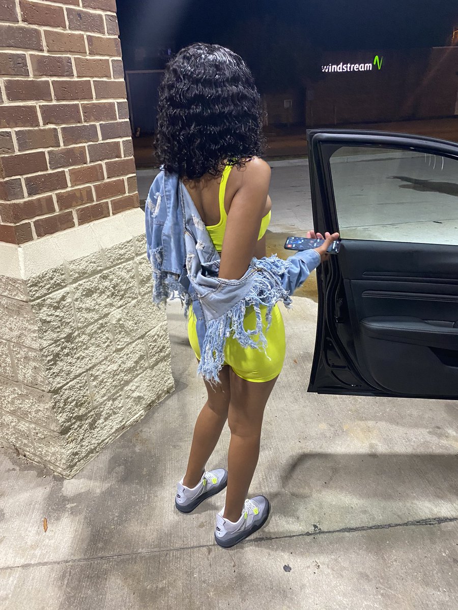 ymmirc's tweet image. ... I am a job✨