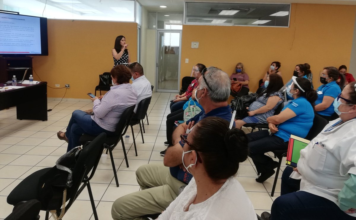 AlianzaProgres1's tweet photo. La capacitación que se impartirá a los integrantes de las coordinaciones municipales arrancó hoy en Hermosillo con la presencia de @LupitaGraciaBe, Coordinadora Estatal de Alianza Progresista Sonorense.@Majubo17 @roman_holguin1 @JavierCTMSonora @Nechrocrida @SNTIMMCTM https://t.co/Bmgxyxkqrp