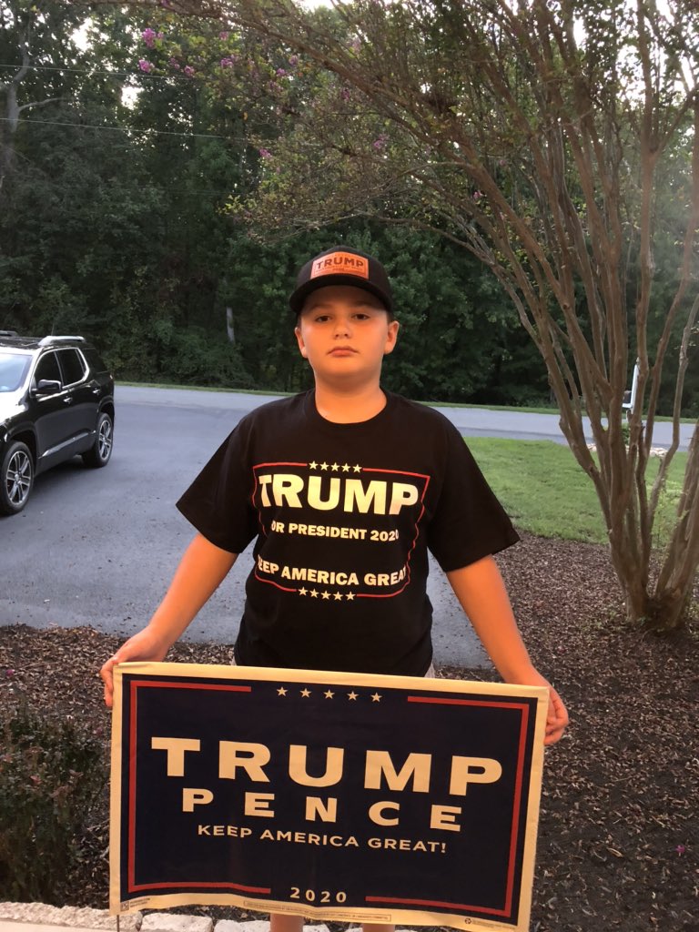 This is a proud Patriot &amp; Trump supporter! Trump gear from top to bottom! Here’s his shoutout to His President! #VirginiansforTrump Can you hear me Mr. President?<a href="/realDonaldTrump/">Donald J. Trump</a>