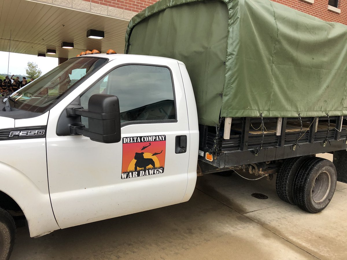Delta_795's tweet photo. First unit on post with a marked duty truck 😎#wardawgnation https://t.co/QDiNM7cW1v