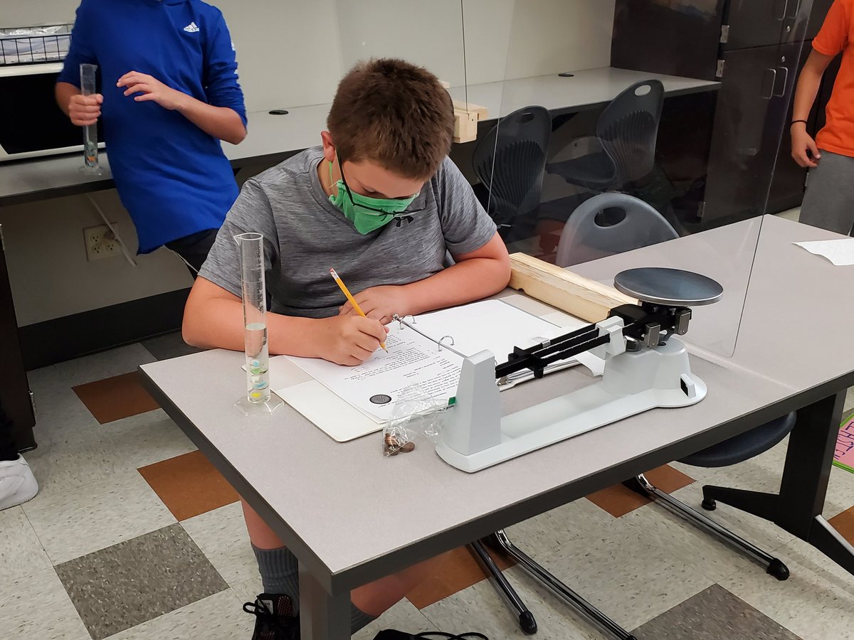 amhamrick1's tweet photo. @Otsego_Grade6    Density lab day #ojhs #6thscience https://t.co/8RlgaXP8pr