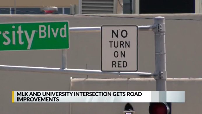 JackieKentNews's tweet photo. Look for these upgrades at a busy intersection near @UNM to make the area safer for bicyclists and pedestrians. Plenty of drivers have been seen ignoring the changes: https://t.co/JTMcSj6UFX https://t.co/2GKhBbFMY3