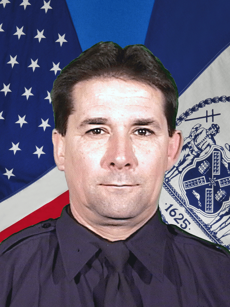 NYPDnews's tweet photo. Detective Joseph Roman, District Attorney Squad | End of Tour: 01/28/19 #NeverForget https://t.co/ZRhhAIwXlu