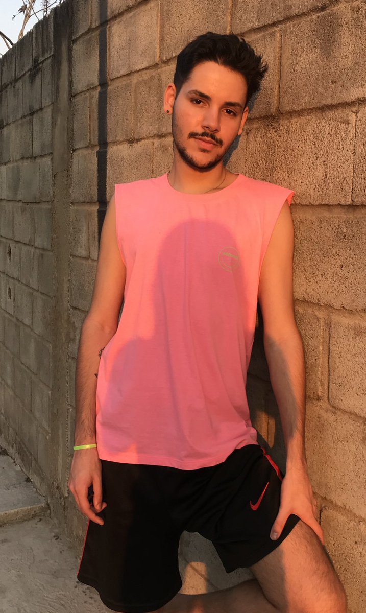 kaiquepinhoo's tweet image. #LGBTQnaoTemPaz 🌅