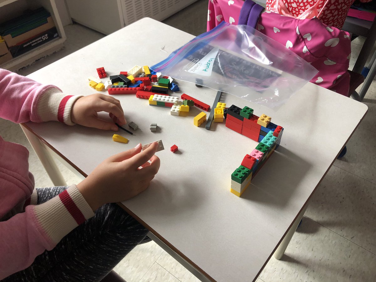 MsFerrarotto2's tweet photo. Thank you to our friend, Mr. Brown @brownjgemma for being so generous and kind and donating individual bags of LEGO to the Grade 2 students to explore with! Lots of creativity building houses, swimming pools, and even 3-D models of our names! https://t.co/AOJFnpHd4y