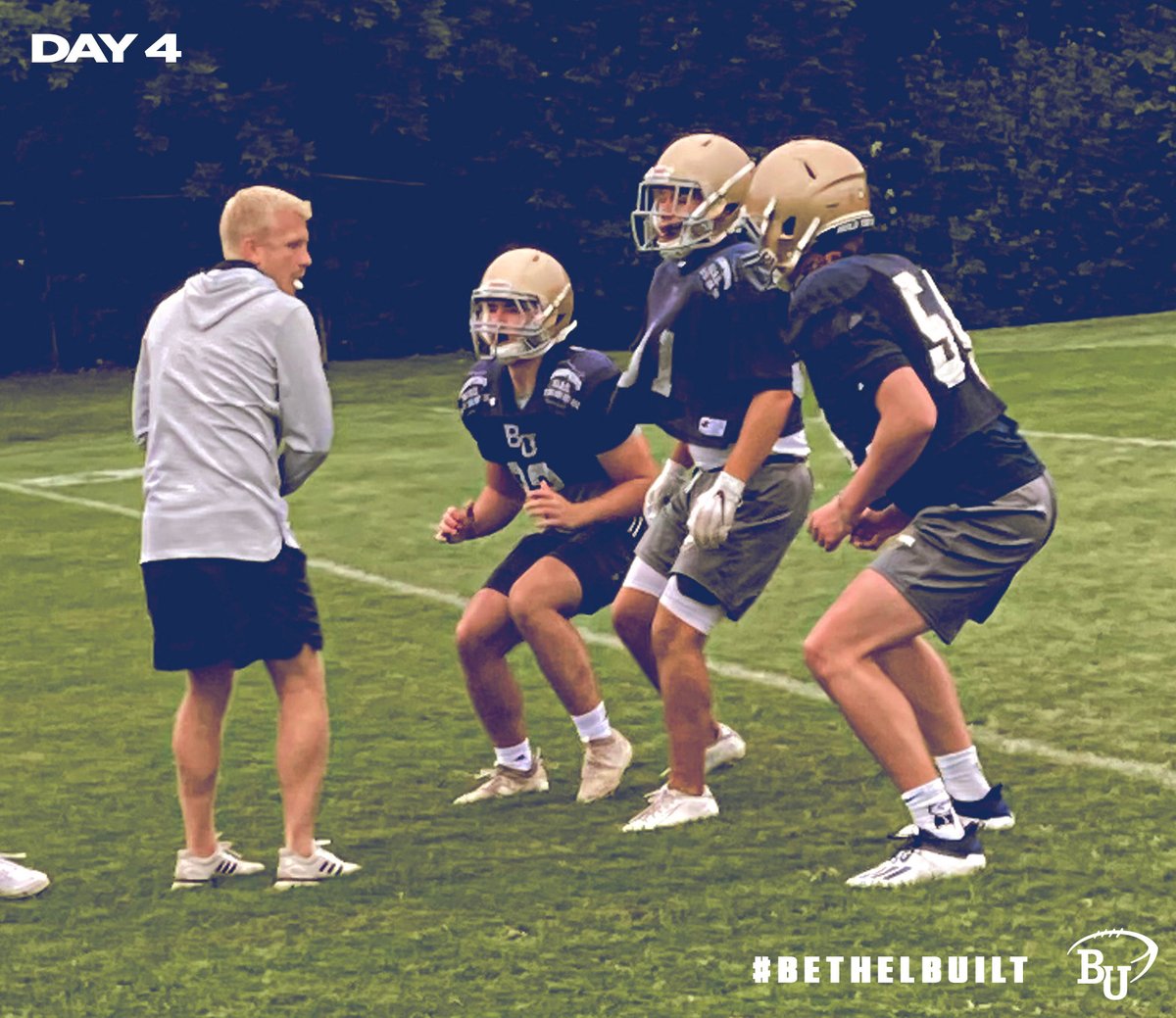 BethelRoyalsFB's tweet photo. Last practice of the week... this time in shells. Guys were excited to compete. #Practice4 #BethelBuilt https://t.co/JpGn7XPWcg