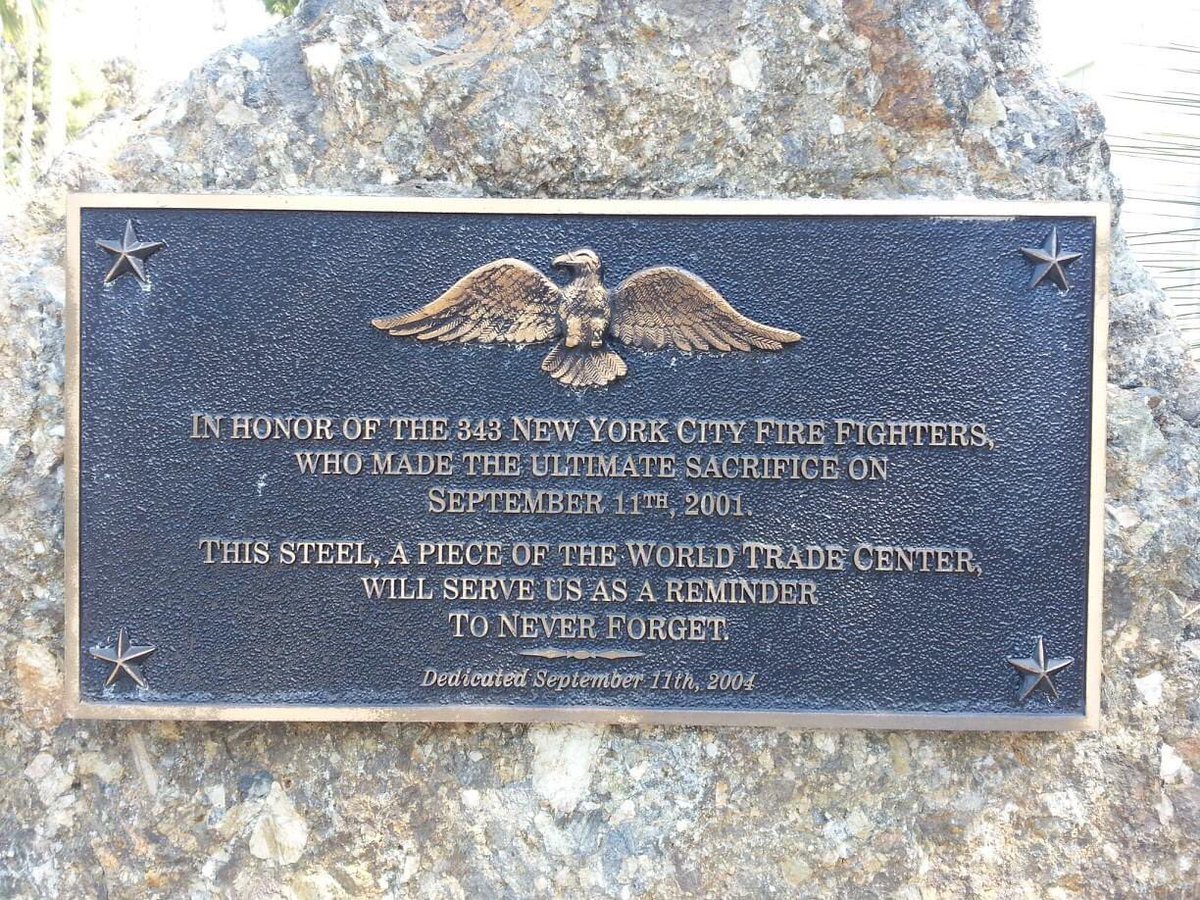 LoveCatalina_'s tweet photo. Remembering 9/11 on Catalina Island. #NeverForget #catalinaisland @AvalonGov @AvalonFF2295 https://t.co/K1A0Tmj7pu