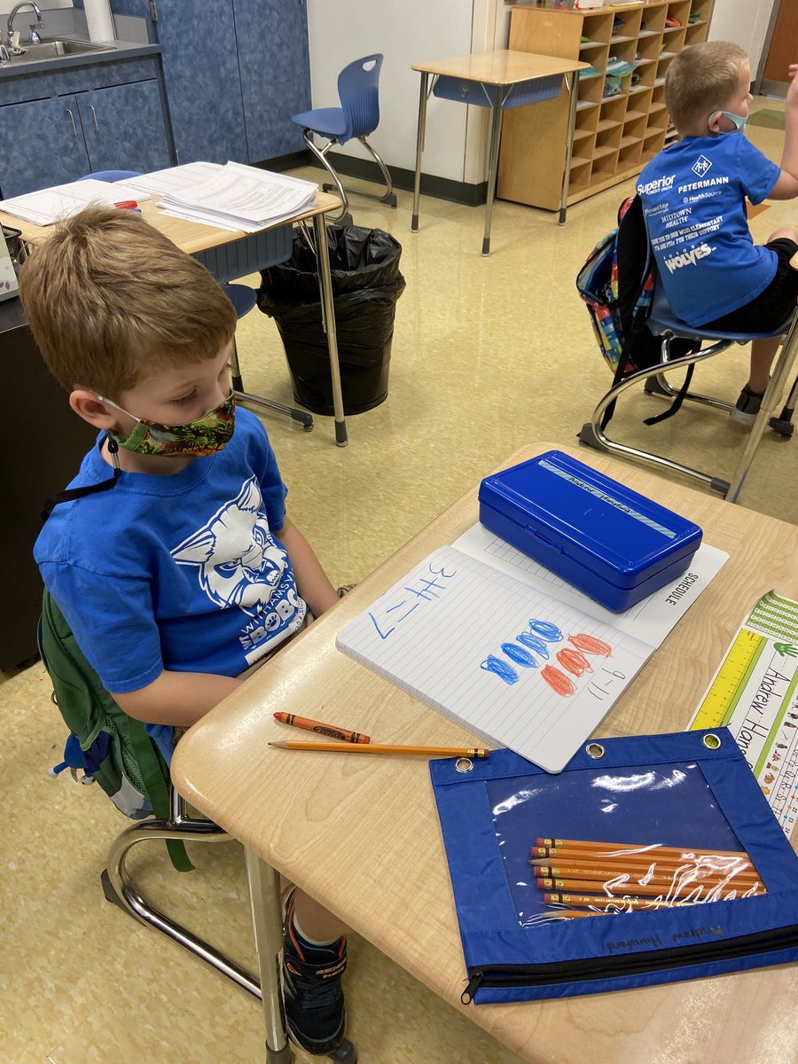 JennBottoms's tweet photo. We were excited to use our math notebooks for the first time today! And looked great in our Bobcat blue #mathwarmups #firstgradefun @WTBobcats https://t.co/hZOmvzNGaP