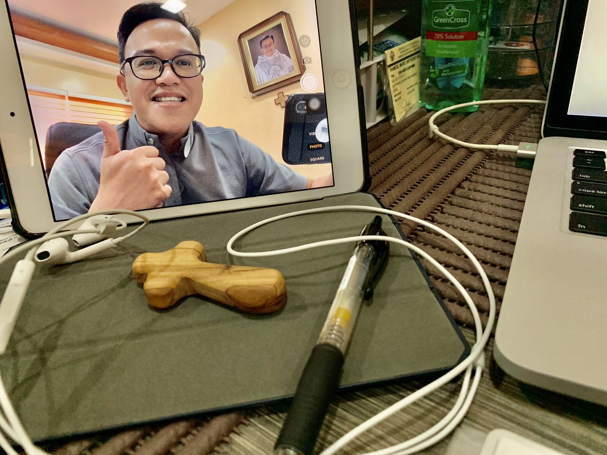 brodmarc's tweet photo. Saturday. Student mode. 🤓 https://t.co/PwgDozU706