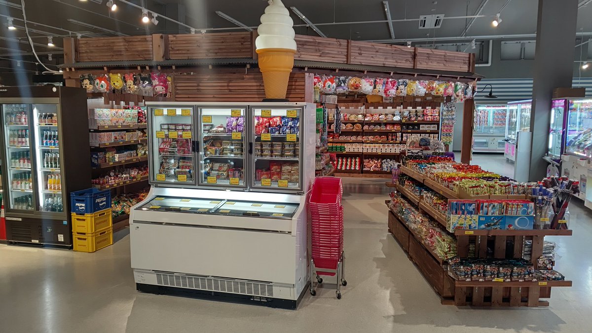 万sai堂 喜多方 塩川店 おはようございます 本日10時より プレオープン としてちょこっとオープン 10時 18時で 買取 アミューズコーナー 駄菓子ご購入 がご利用になれます 万sai堂 喜多方 塩川 イオンタウン塩川 買取 Ufo