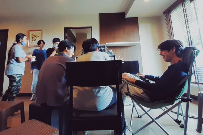_lelilas's tweet photo. นี้ตอนนั่งเช็คเทปซีนจูบปะ อห.ดูหน้าพี่ไบ๊ดิ พ่อพราวมากอะคงรู้สึกภูมิใจอะเนอะ ทำไหมกูจูบเก่งจังว่ะงี้ปะพี่ไบ๊ เเต่เอ่อ! เก่งจริง เก่งทั้งสองคนนั้นเเหละ ตุยเเล้วกลับมาตุยอีก ปลุกขึ้นมาจากหลุมเเล้วกูก็ตามใหม่อีกรอบ😆

#ยังคั่นกูตอนจบ https://t.co/xQ38fZDKGT