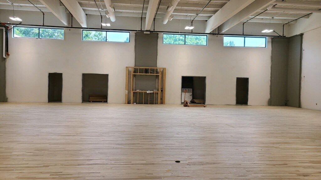 VPS_ReSchools's tweet photo. Sacajawea you are looking spectacular. New gym floor, kitchen progress, exterior improvement and getting ready for a concrete driveway. So much for @Sac_Principal to be proud of😀 #vpsamazing https://t.co/RxhNttyWFi