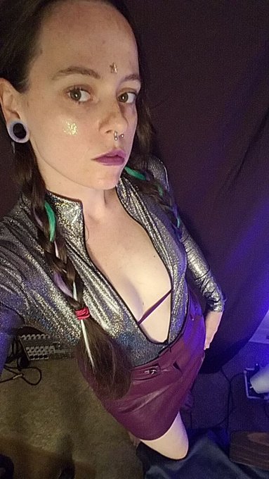 JellybeanieBB ⛈️’s pics and videos