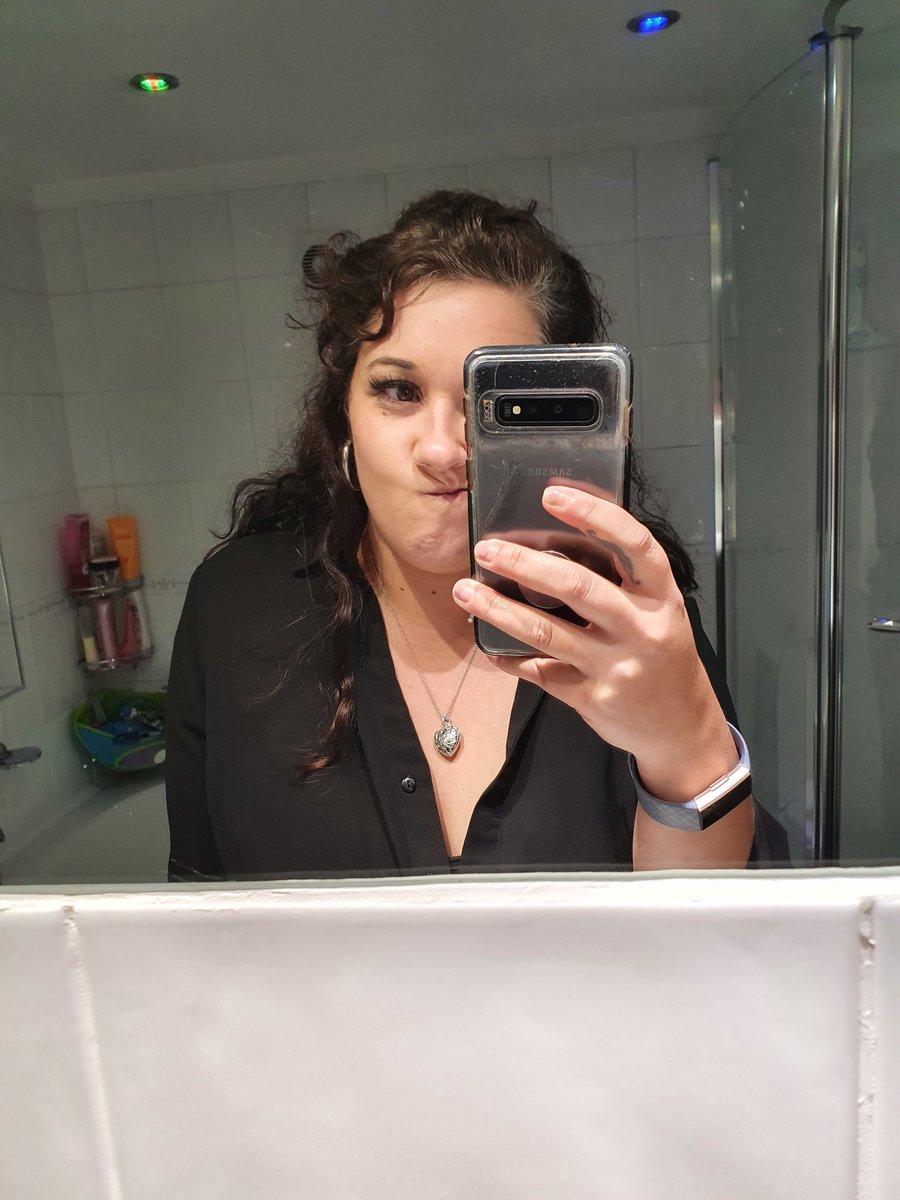 mimivajayjay's tweet photo. Tonight my friend told me my mascara had run. I spent 10 mins trying to tidy myself up...just realised it was probably my mole (or as my Ma says 'beauty spot') 😂😂 https://t.co/304GvLw9M3