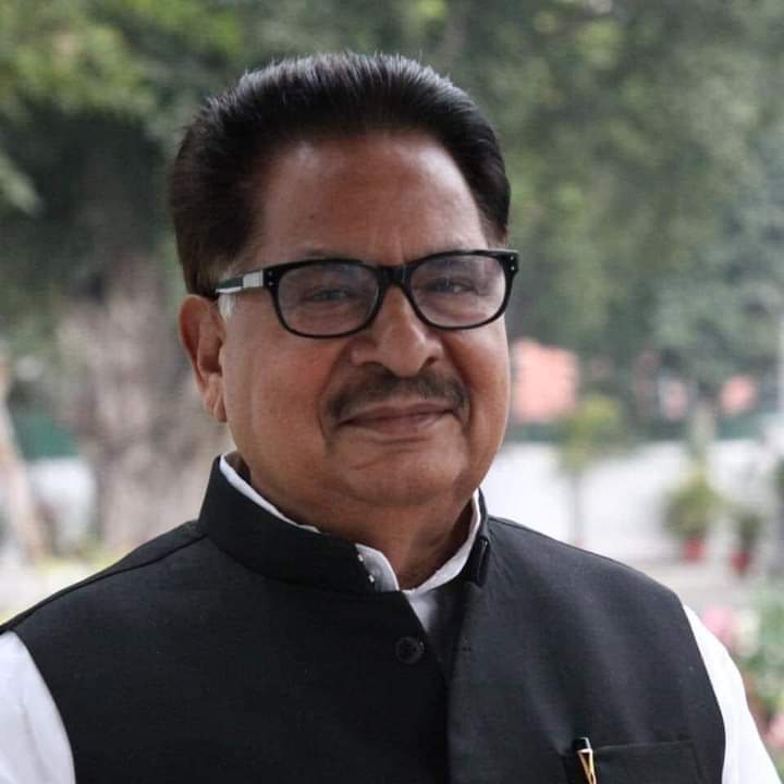 Rameshpandergvm's tweet photo. @plpunia जीराष्ट्रीय महासचिव, राज्यसभा सांसद आदरणीय  P.L. Punia जी को छत्तीसगढ़ प्रदेश कांग्रेस कमेटी का पुनः प्रभारी बनाये जाने पर हार्दिक बधाई एवं शुभकामनाएं.. आपके नेतृत्व में गढ़ रहा है नवा छत्तीसगढ़ गढ़बो नवा छत्तीसगढ़ l https://t.co/AcCcyyYdlw