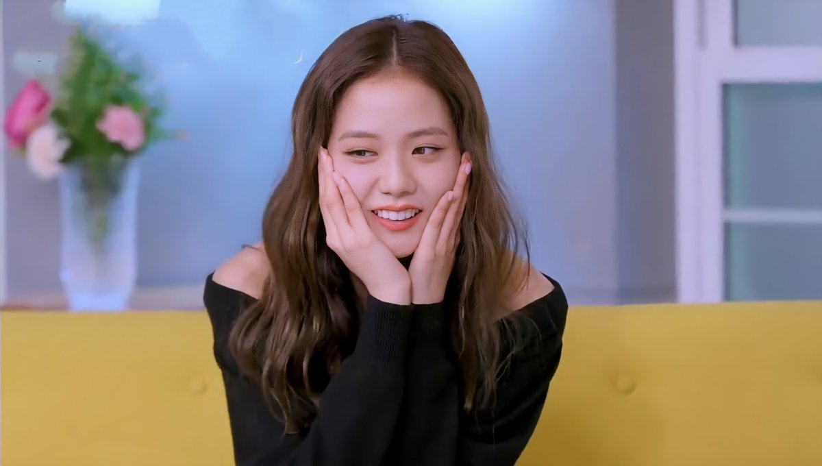 jisoosjpg's tweet photo. JISOO I’M OBSESSED https://t.co/oadDt6t3qs