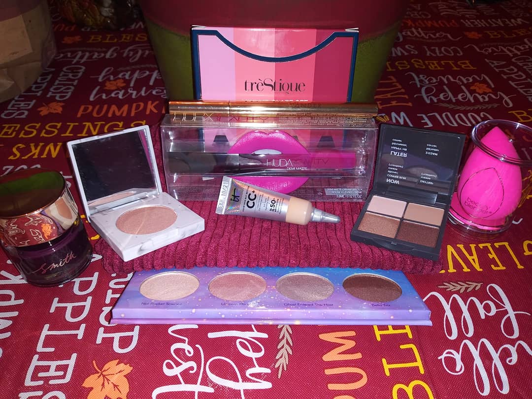 Amber Marie 🌺🌺 tweet media