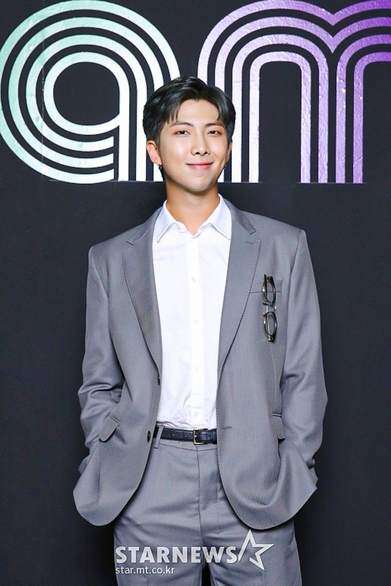 AnhParrots's tweet photo. HAPPY BIRTHDAY JOONIE 🥰🥰.Chúc leader của chúng ta có thêm1 tuổi mới đầy vui vẻ và hạnh phúc💜. Gửi đến a hàng nghìn, hàng vạn trái tym của e💜💜😭. I LOVE YOU SO MUCH
Tôi thực sự rất rất thích a đó KIM NAM JOON😭💜.
#HappyBirthdayNamjoon
#NamjoonDay
#BTS1onHot100 https://t.co/SRkJo3zSpU