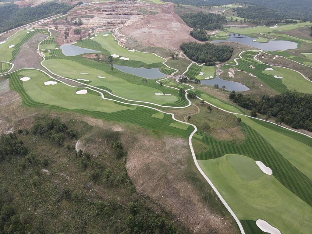 scheipps's tweet photo. @TigerWoods beautiful https://t.co/DWbJgl0m9U